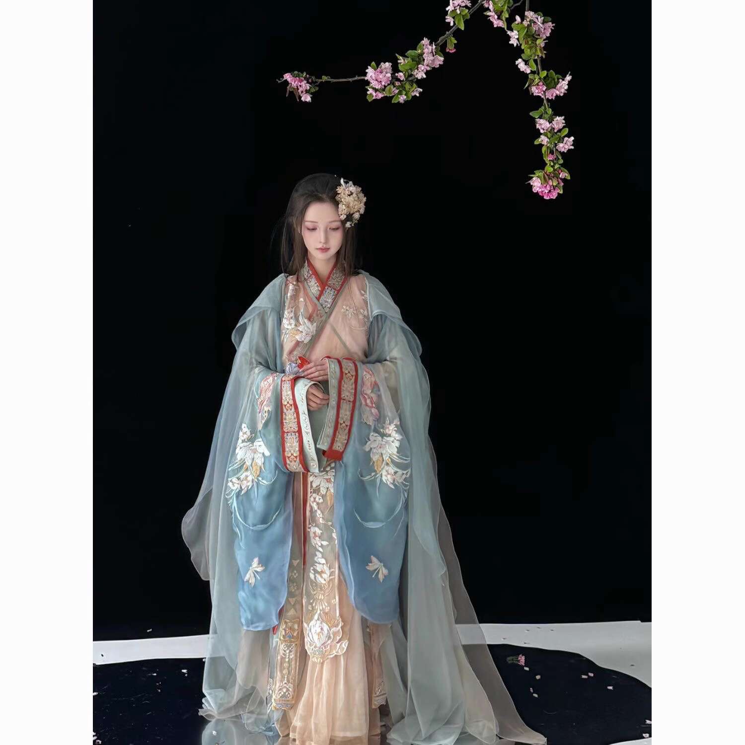 Yeni Fiesta Karnaval Cadılar B - Robe Silk Women incelemesi ve fiyatı